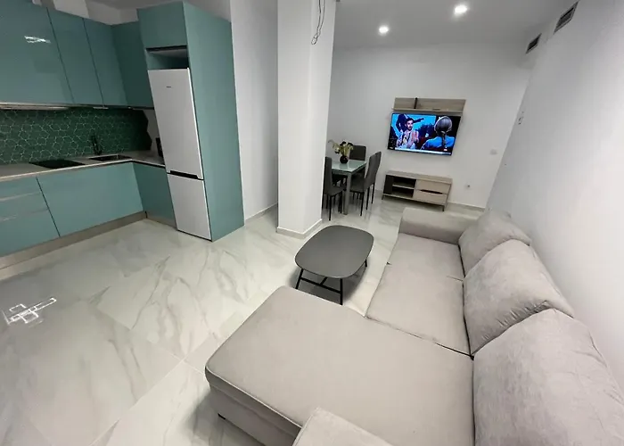 70m Playa Jardin Piscina Wifi Aire 公寓